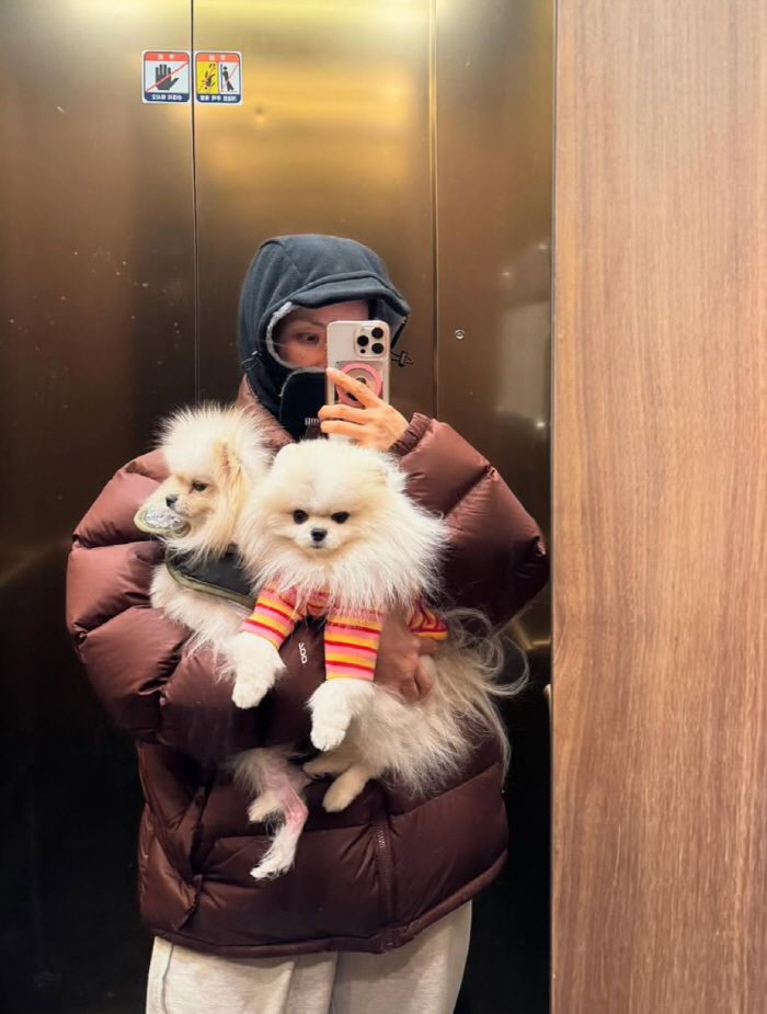 '장동건♥' 고소영, 가족과 함께 새해인사 "복 많이 받으세요"