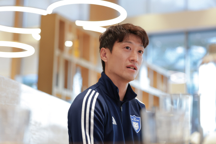 "슬프지만 늘 마지막이 될 수 있다는 생각" '거꾸로 가는 시계' 37살…