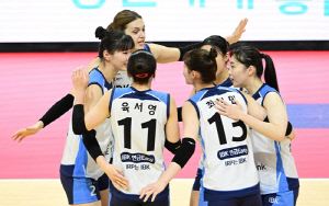 기업은행, 페퍼저축은행 꺾고 7연패 탈출…페퍼는 5연패