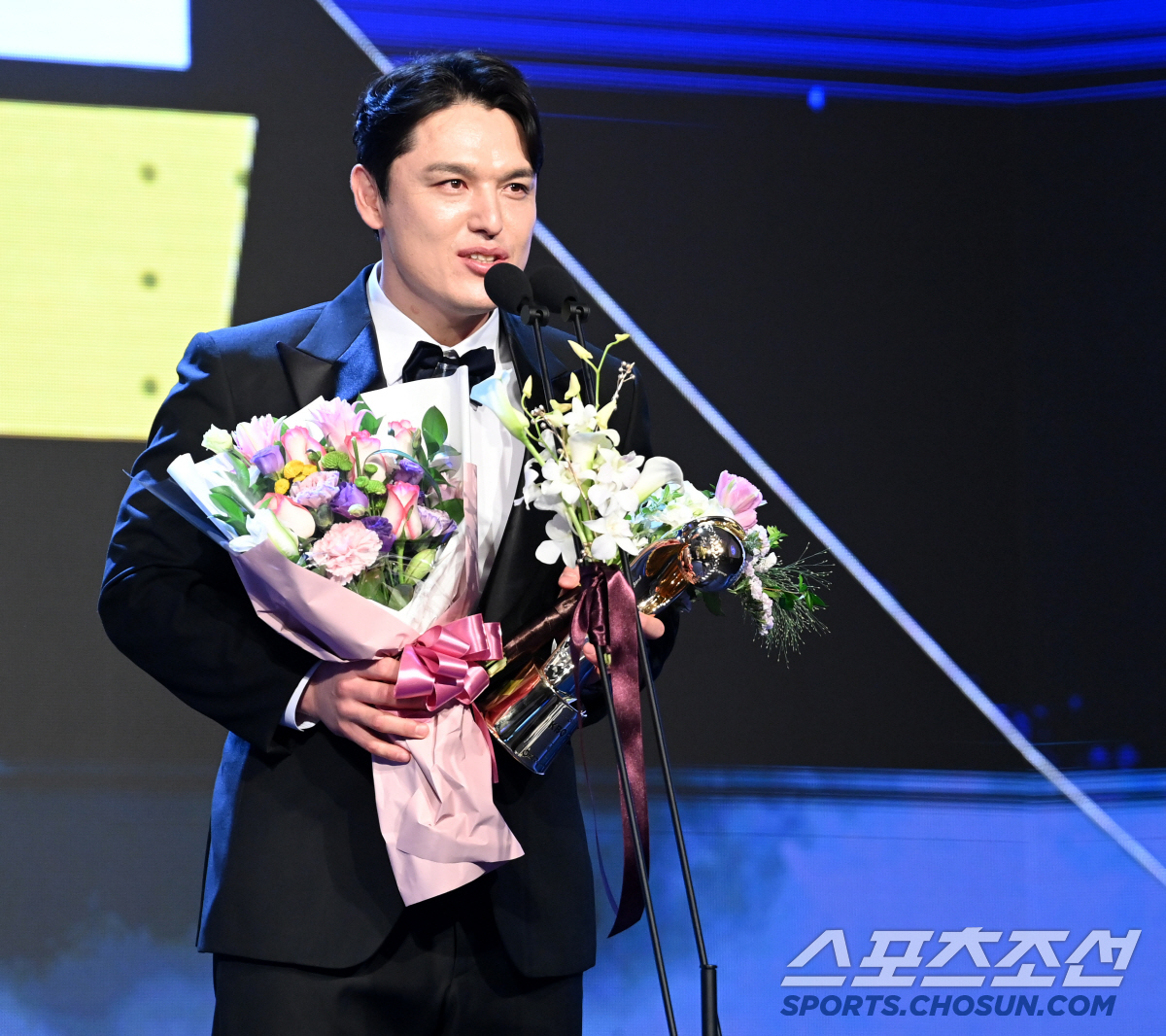 '베테랑 선배 없어 1000이닝 찍을지도...' 2년 연속 수비이닝 1위…