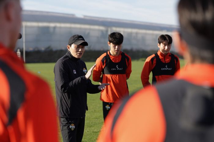 "제2의 양민혁 발굴" 강원, '고3 예비 신인' 동행→튀르키예 전훈 끝…