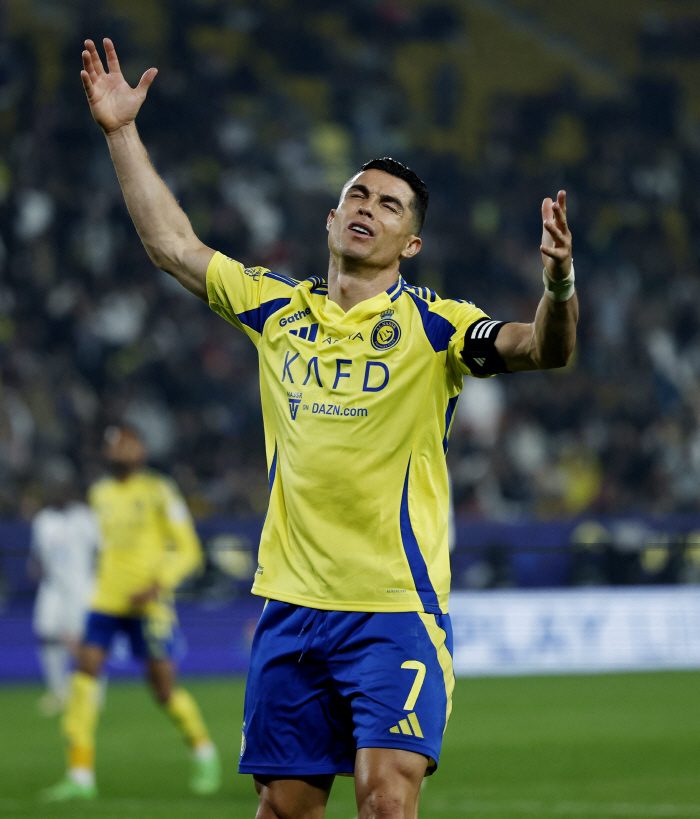 "1000억+α 제안無, 협상 올스톱" CR7 알 나스르行 거부, 손흥민…
