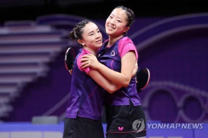 신유빈, 싱가포르 스매시서 전지희와 운명의 본선 첫판 대결
