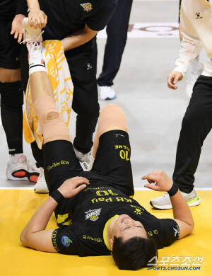 '근육경련까지 버텨낸 정신력' 0:2→3:2 극적인 드라마 한편...이 악물고 버틴 나경복 [의정부 현장]