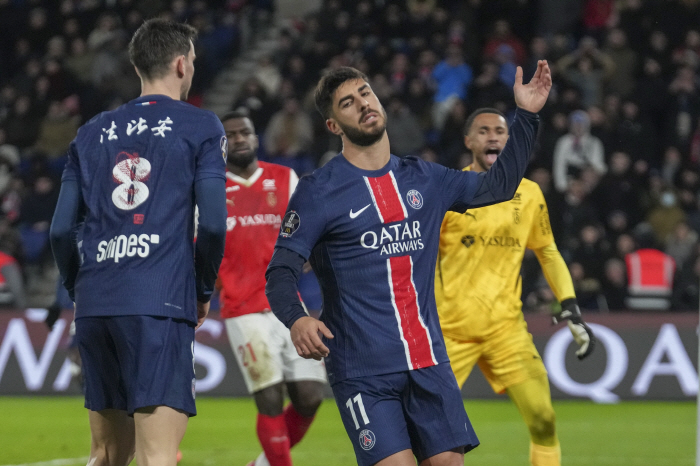 '강인아 잠시만 안녕!' PSG 절친, 애스턴빌라 임대 간다 'Here …