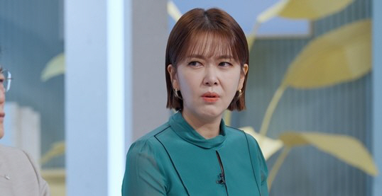 아나운서 이윤아, 퍽치기 당하고 의식 잃어..“골목길서 둔기 맞아” (경…