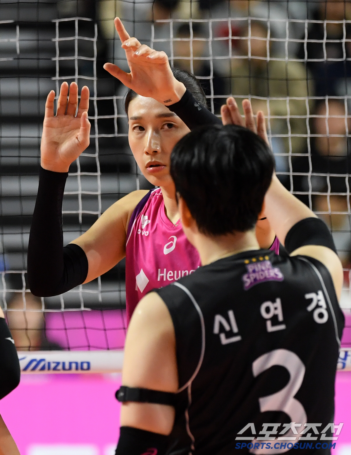 '동료 범실도 쿨하게' 배구여제 김연경 배포에 감동...1분 사이 천국과…