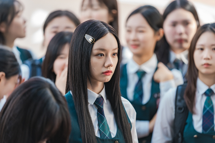 "연기인생 처음 보여줄 얼굴, 해방감 느껴"..이혜리, '선의의 경쟁'으…