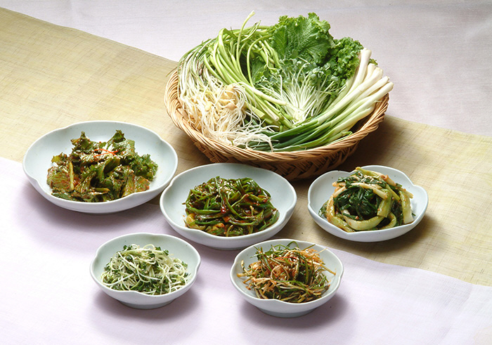매운 맛 나는 '봄나물' 5가지, 건강엔 어떨까?