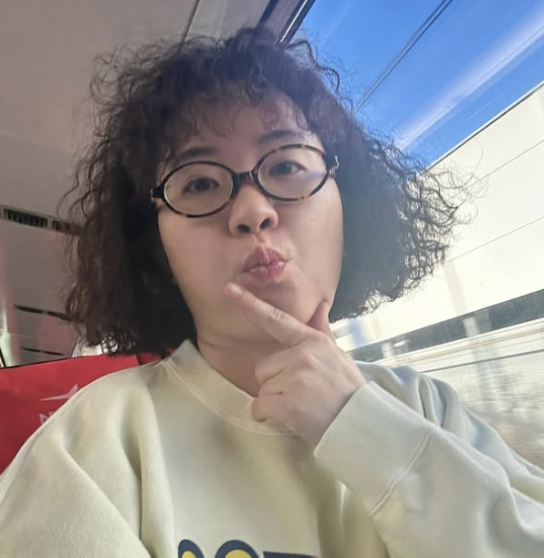 원지, "가족도 놀랐다"...열애설 없이 결혼 발표 "많은 축하와 관심 …