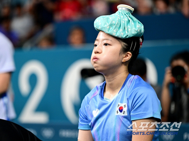 '탁구요정'신유빈"파리올림픽 메달은 과거...새해 다시 레벨업!"[진심인…