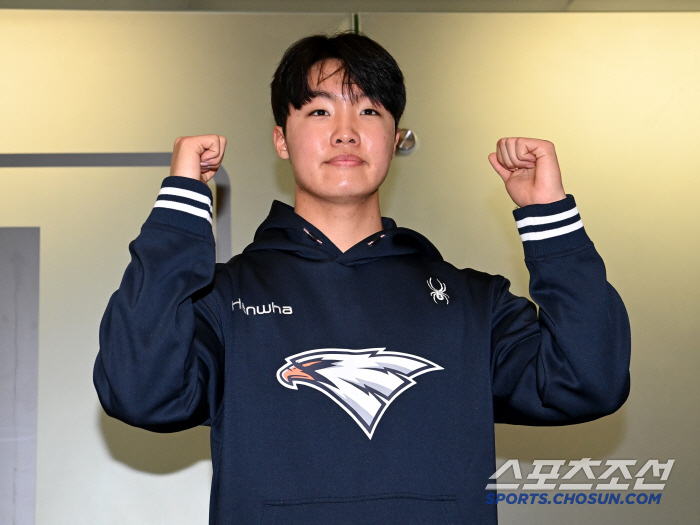 '국대 포수'이율예 이어 '155km 특급' 정우주도 리스펙..."김동현…