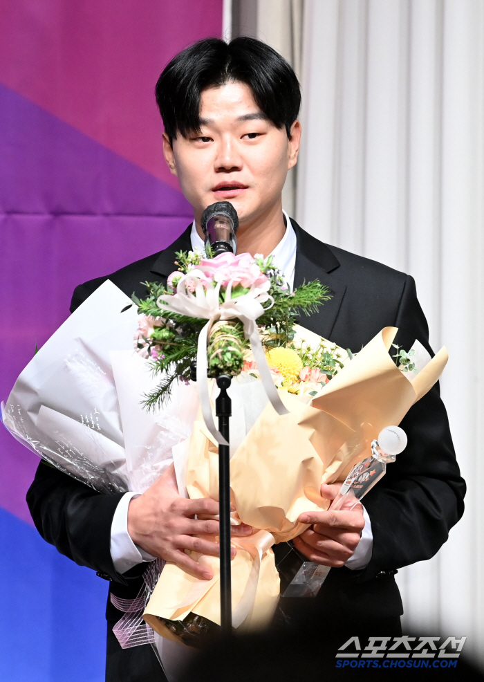 '500만원 올랐는데 트레이드 상대는 8000만원 인상이라니...' 5선…
