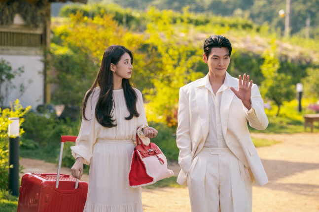 수지·김우빈 '다 이루어질지니', 4분기 공개 확정..로맨틱 투샷 [공식…