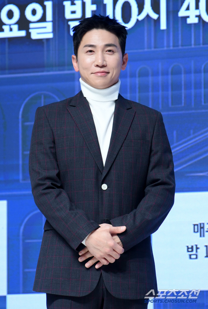 [포토] 유세윤 '오늘은 공손하게'