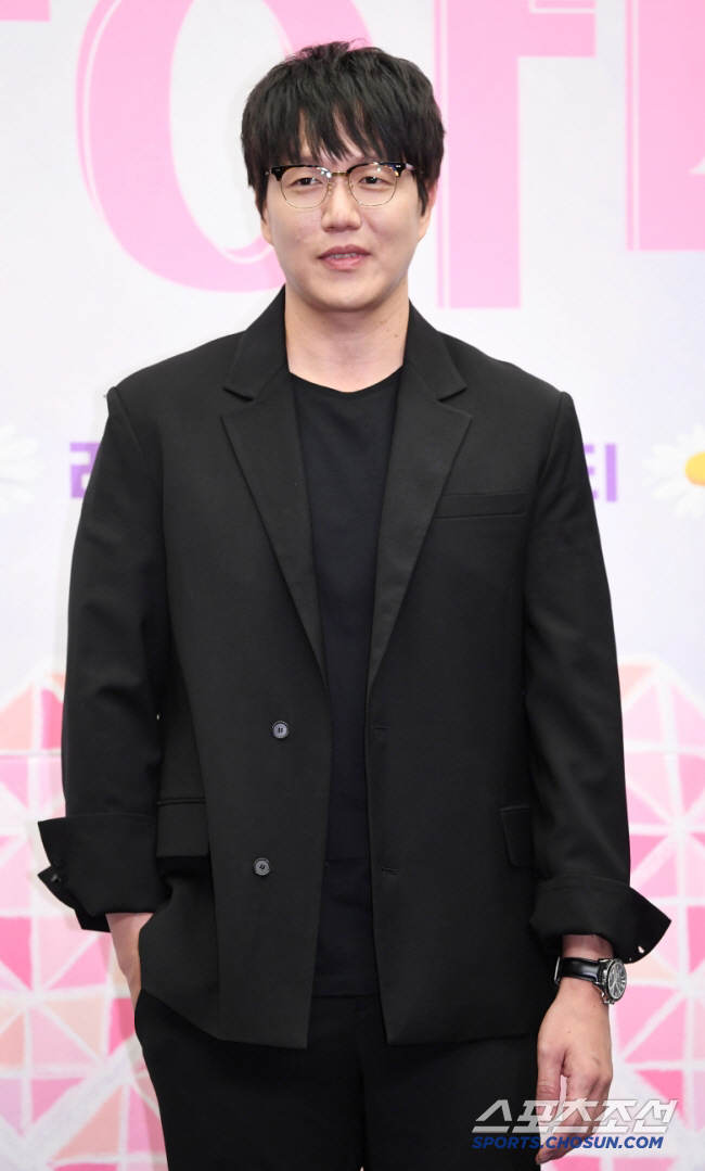 [공식] 성시경 막걸리, 전량 재배송 "탄산 발생 문제"