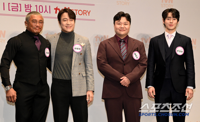 [포토] 추성훈 최대철 태항호 한정완, 잘생긴 트롯에 도전