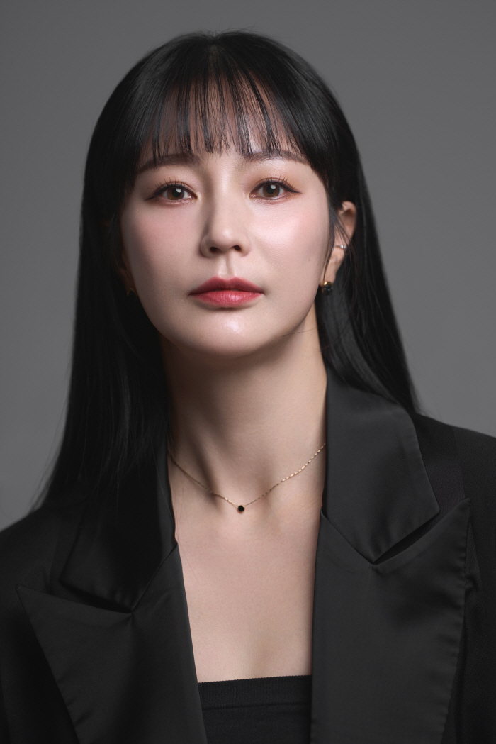 안혜경, 암투병 다방 직원으로 열일..깜짝 놀랄 근황