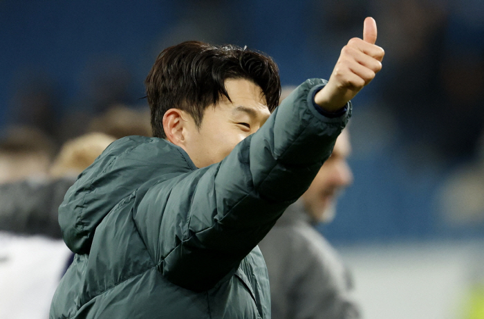 대충격! '토트넘과 재계약 정체' 손흥민, 겨울 이적시장 마감 직전 유럽…