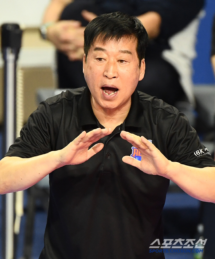 "중국 가겠다" 너무도 강경했던 천신통…위기의 IBK 오죽했으면, 19살…