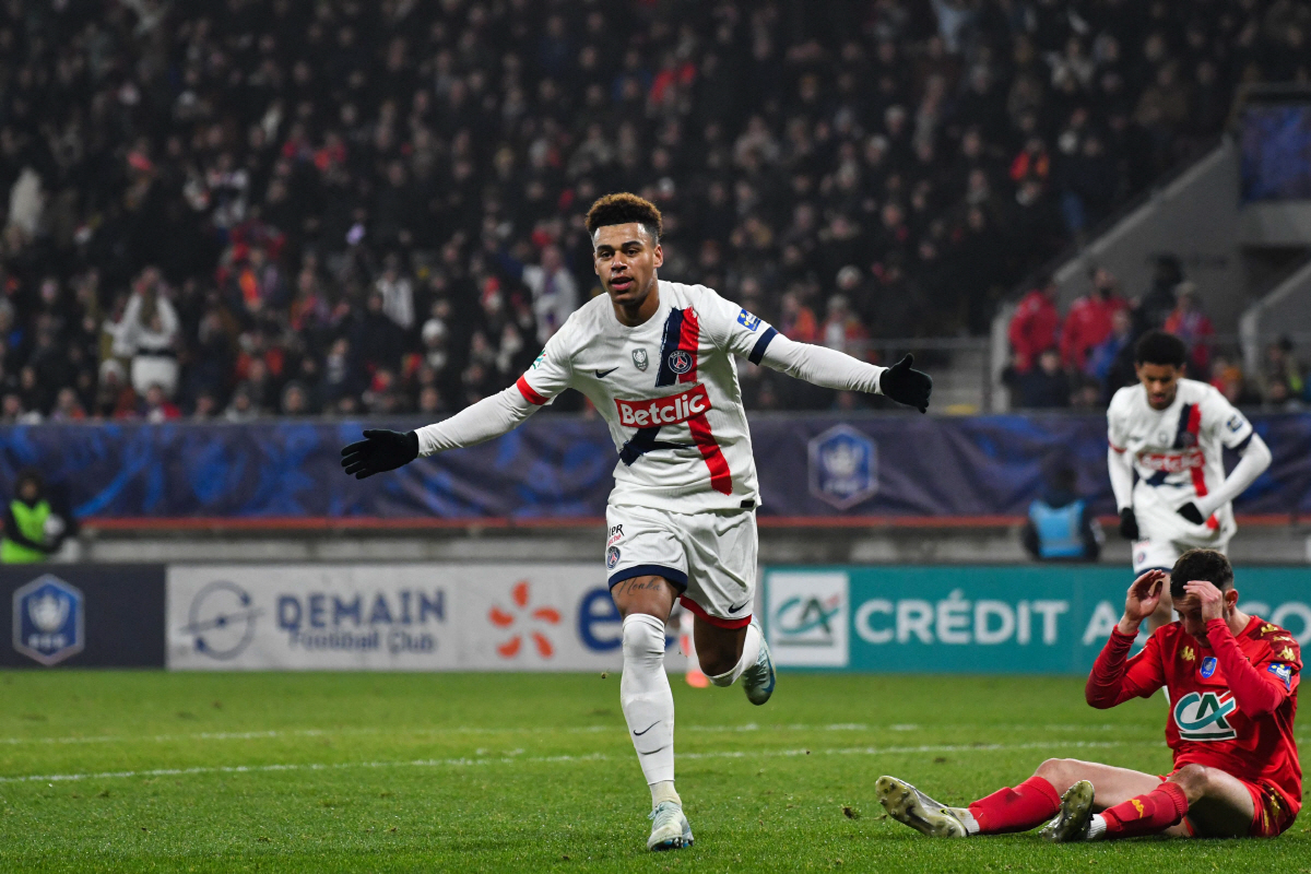 등번호 '10번' 이강인 풀타임 활약…PSG, FA컵 8강 진출