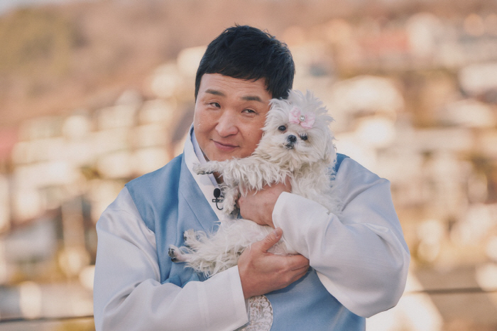 "유재석도 홀릭" 구성환, 꽃분이와 20년만 첫 토크쇼 '변우석 평행이론…