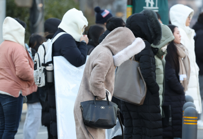 인플루엔자 3주째 감소세…강추위에 재확산 '불씨'