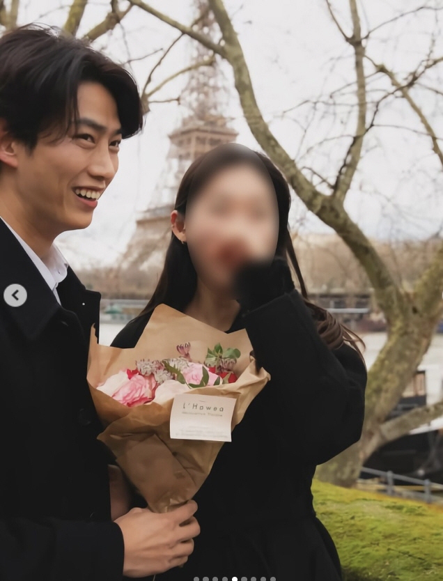'37세' 옥택연 ♥여친에 무릎 꿇고 로맨틱 프러포즈 포착..결혼 임박설…