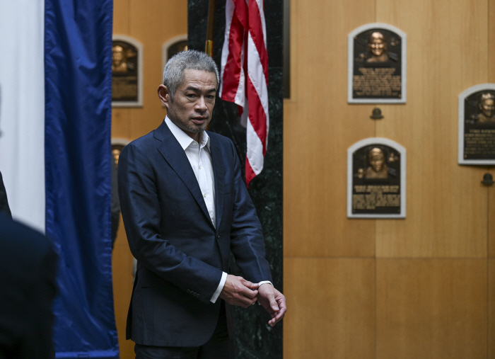 와그너 반대한 기자는 당당히 밝혔고 이치로 무시한 그 기자는 또 숨었다,…