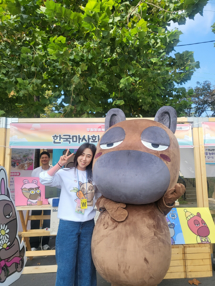 [경마]렛츠런파크 대표캐릭터, 셀럽 경주마 '말마'를 아시나요