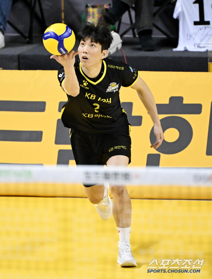 16연승 최강팀의 빈틈을 찾은 국대 세터의 눈+과감한 역발상=경민대 기적…