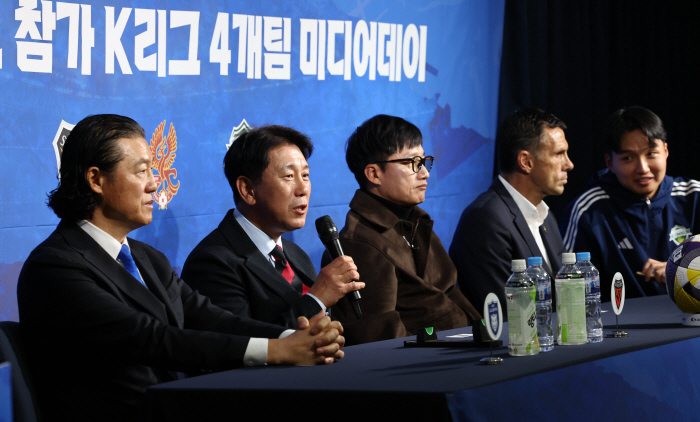 "반갑다, 축구야" '허걱' 출발부터 국내↔해외, 2주 동안 4경기 살인…