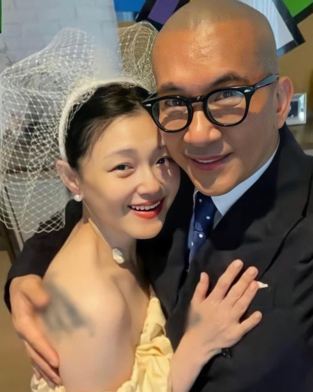 "아내 놀라지 않도록" 故서희원 유해 안은 구준엽, 끝까지 아내 지켰다 …
