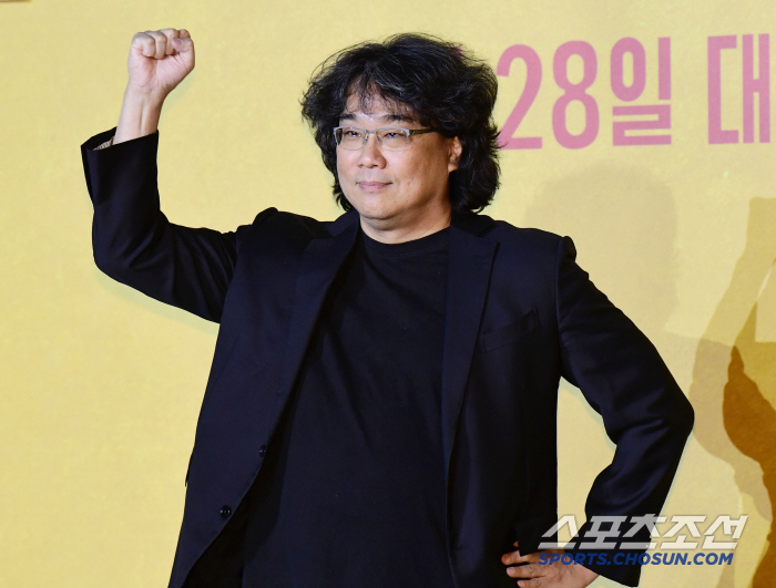[공식] 봉준호 감독, '기생충' 이후 6년 만에 안방으로..9일 '뉴스…
