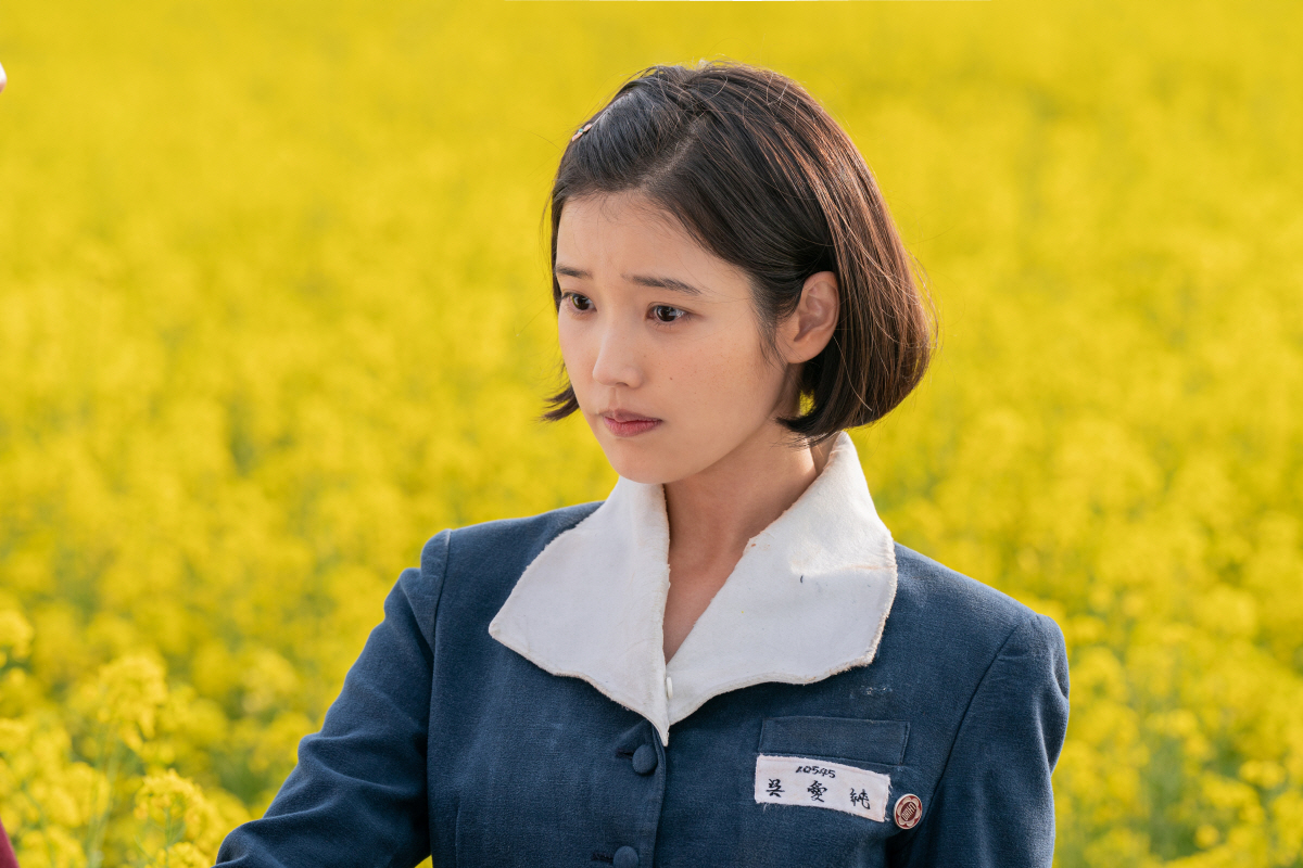 박보검x아이유, '풋풋' 교복 데이트 포착...청춘 케미 그 자체 ('폭…