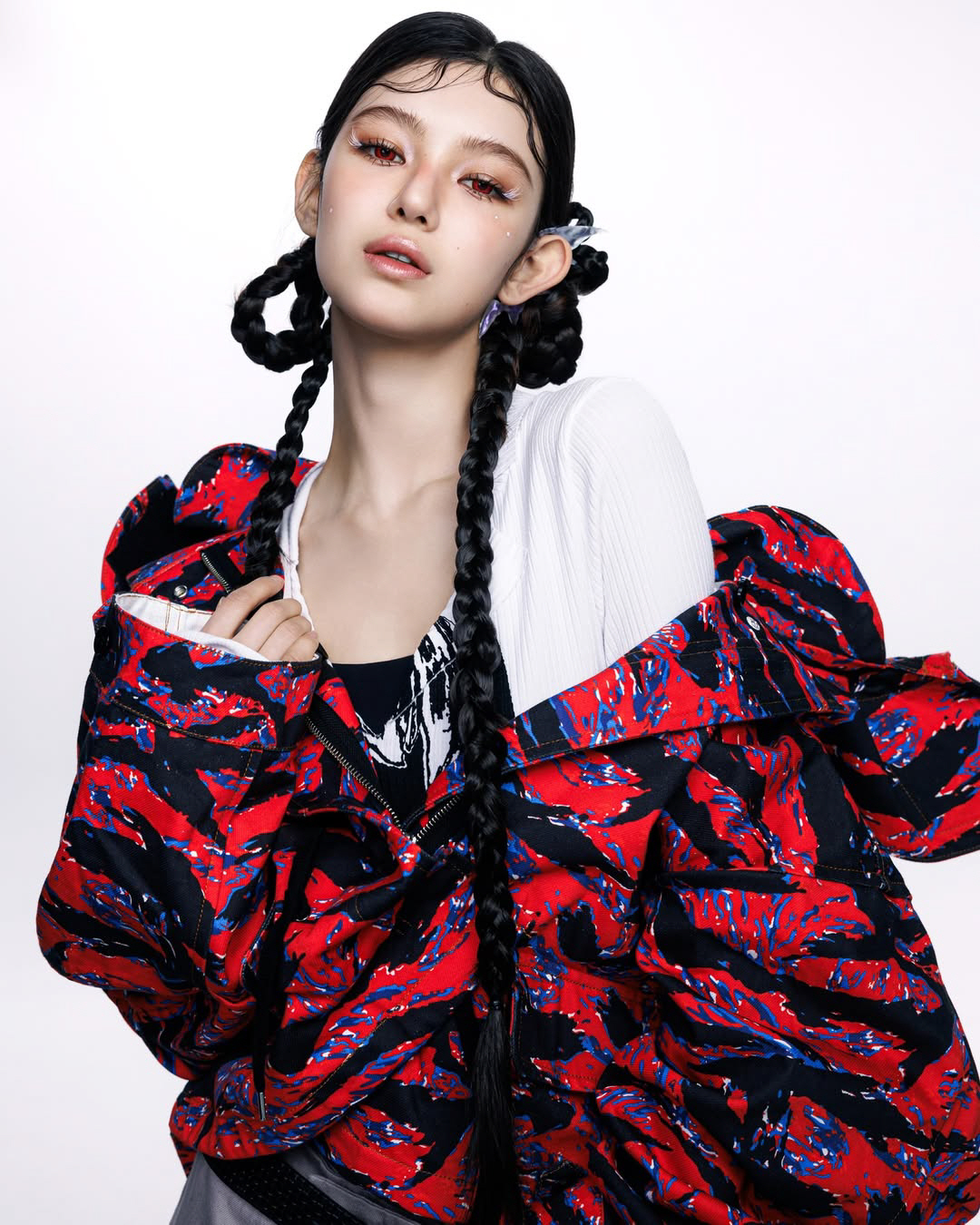 뉴진스, 새 팀명 'NJZ' 깜짝 발표 "엔제이지 깜짝 놀랄 여정 기대해…