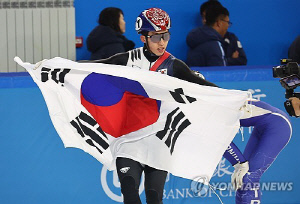 [아시안게임] 박지원, 린샤오쥔 꺾고 쇼트트랙 1,500ｍ 우승…대회 2관왕(종합)