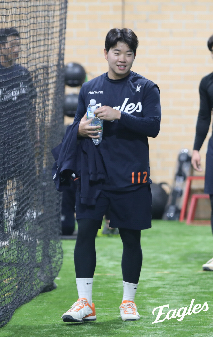 "저희에겐 '육성 테스트'가 드래프트입니다" 세자릿수 등번호의 간절함, …