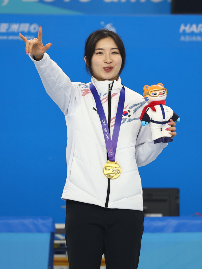 "2004~2006년생 '강심장'앙팡테리블" 하얼빈 첫날 金7개중 5개가…