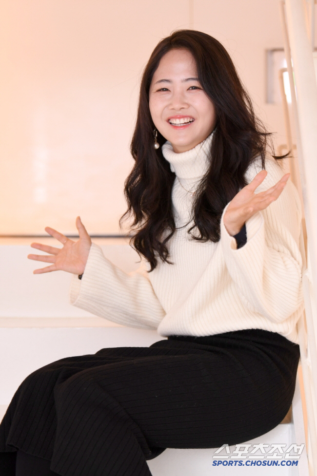 '축구여신'이민아,오타와 이적...추효주와 한솥밥 'AGAIN 오타와 미…