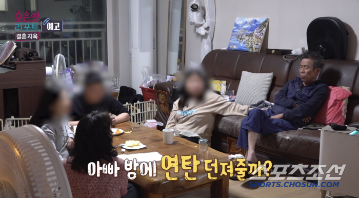 "자전거 3대, 박스까지, 현관 틀어막아도"…술사러 나가는 '알콜중독 남…