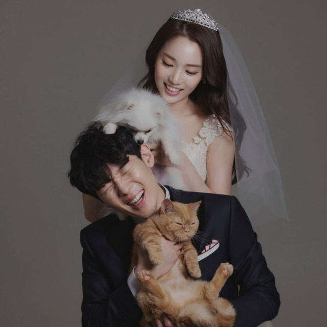 [전문] '뮤지컬 부부' 김도빈♥송문선, 부모 됐다…"귀여운 아가가 찾아…