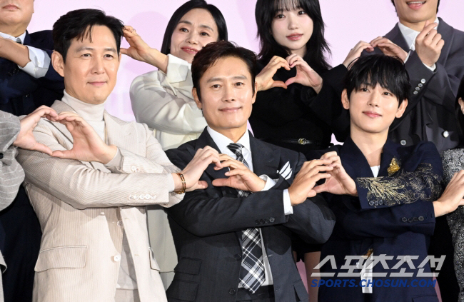[공식] ‘오징어 게임2’, 골든글로브 불발 아쉬움 날렸다…美 크리틱스초이스 어워즈 최우수 외국어 시리즈상