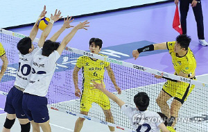 [고침] 스포츠('남자배구 2위 싸움' 현대캐피탈 vs KB손해…)