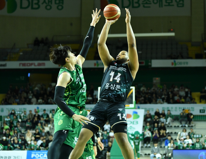 [단독] 오마리 스펠맨, KBL 전격 복귀. 원주 DB 2옵션 카터 대체 외인으로 영입