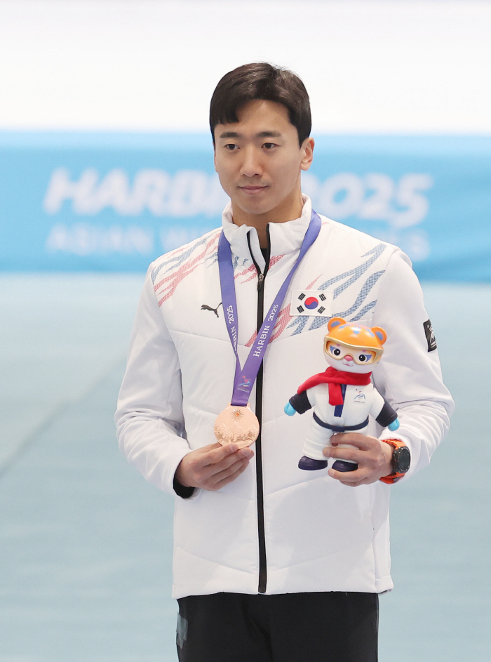 "아...0.08초" '빙속간판'김준호 男500m 두번째 동메달[하얼빈A…