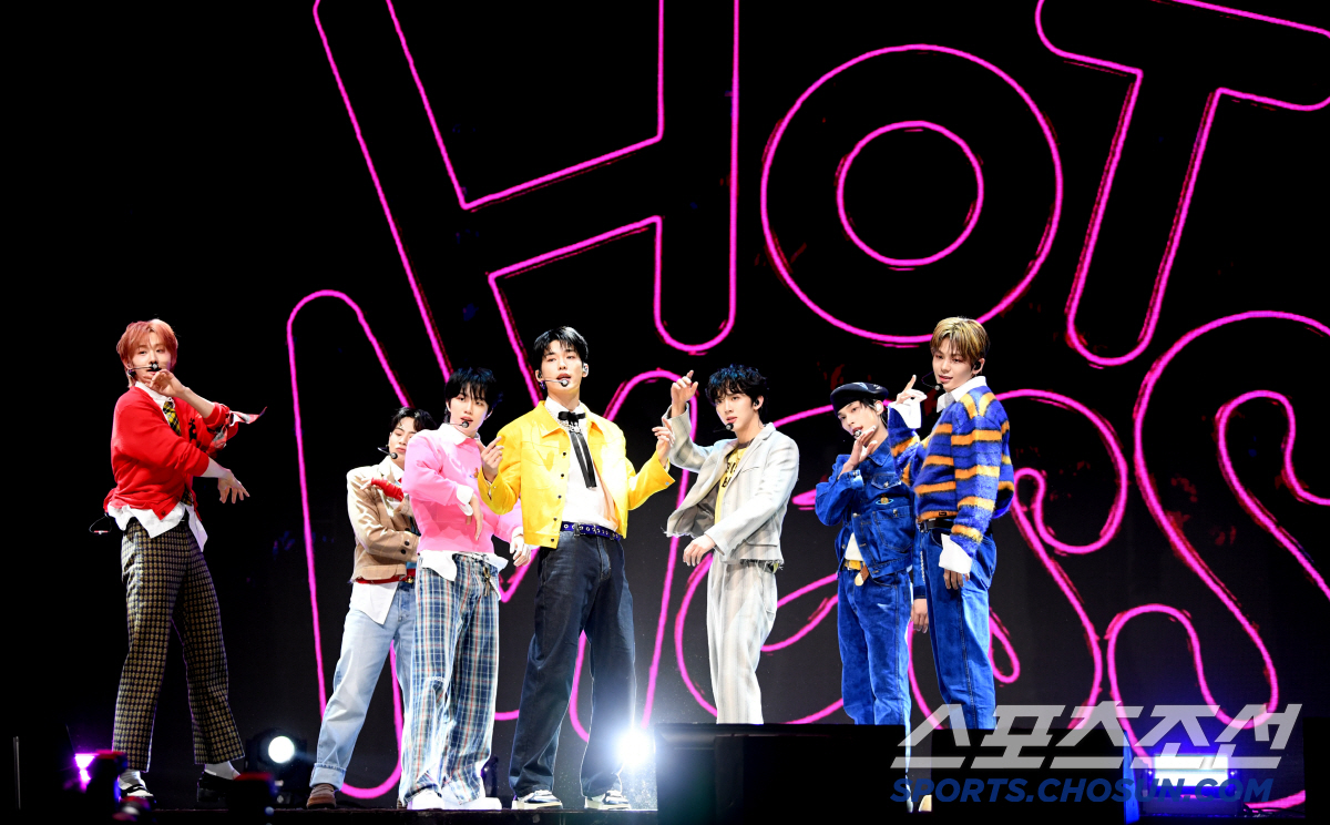 [포토] 이븐 'HOT MESS'