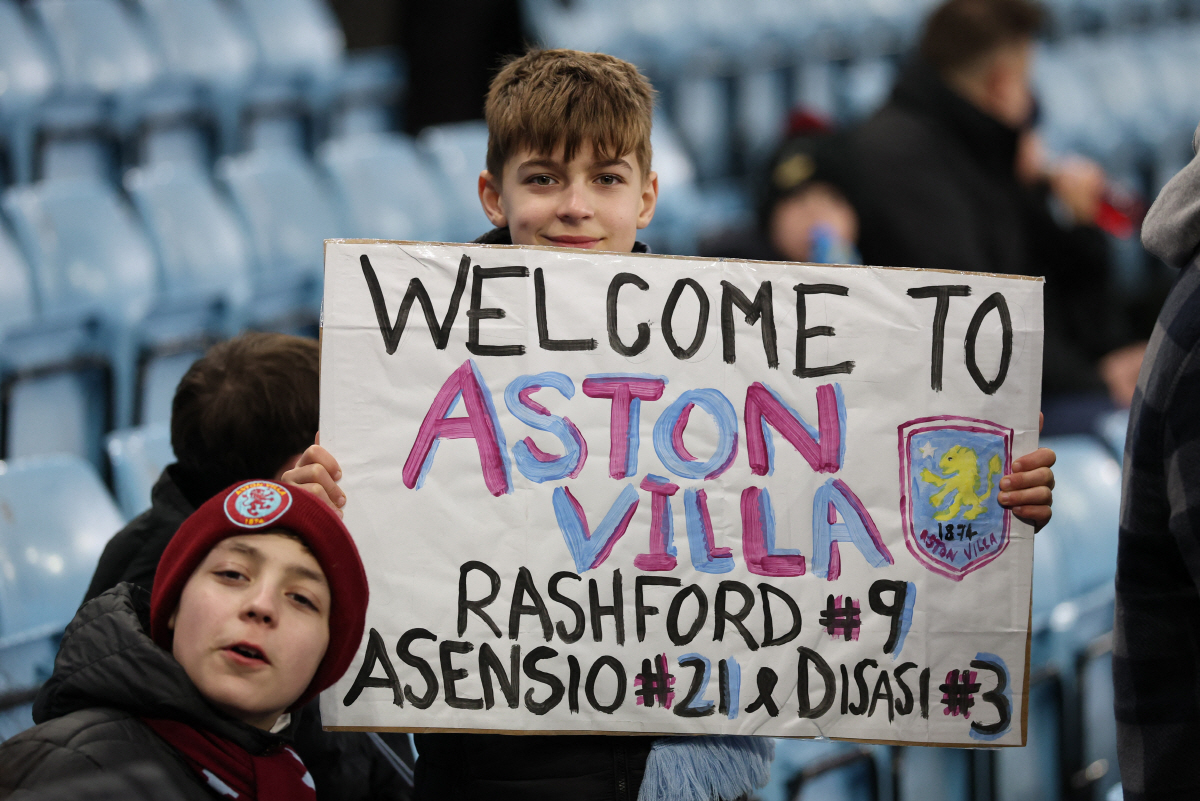 "맨유가 어쩌다 이리 됐나" 먼저 손절한 산초, 빌라 데뷔전 치른 래시포…