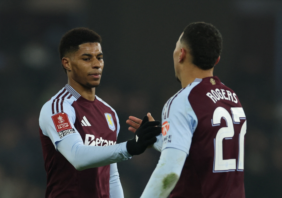 "맨유가 어쩌다 이리 됐나" 먼저 손절한 산초, 빌라 데뷔전 치른 래시포…