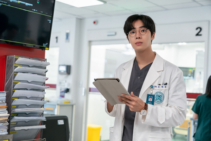 [SC인터뷰] "SNS 팔로잉 논란? 불편드려 죄송"…'대세' 추영우, …
